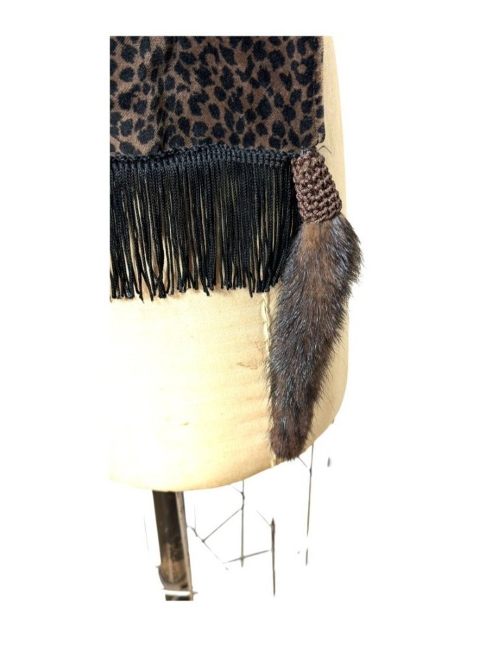 Vintage 1980s leopard print velvet stole wrap with fringe and mink tails - Picture 6 of 7